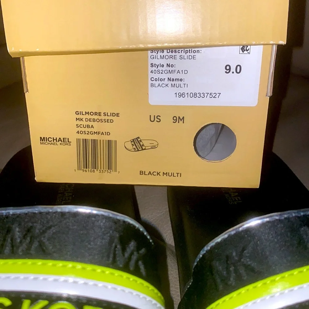 Michael Kors Gilmore slides size 9 *NWT - Picture 5 of 6